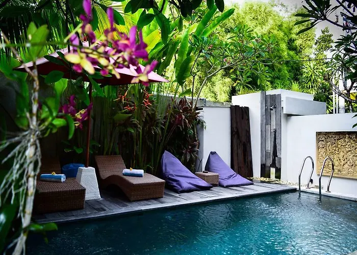 Casa Kayu Aya Hotel